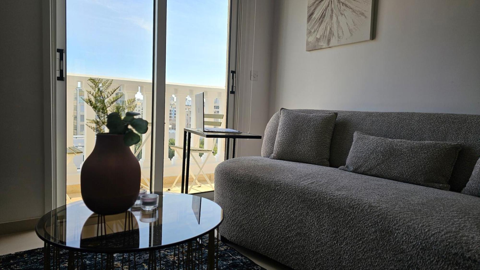 Stay Cosmo City Suites Nicosia Luaran gambar